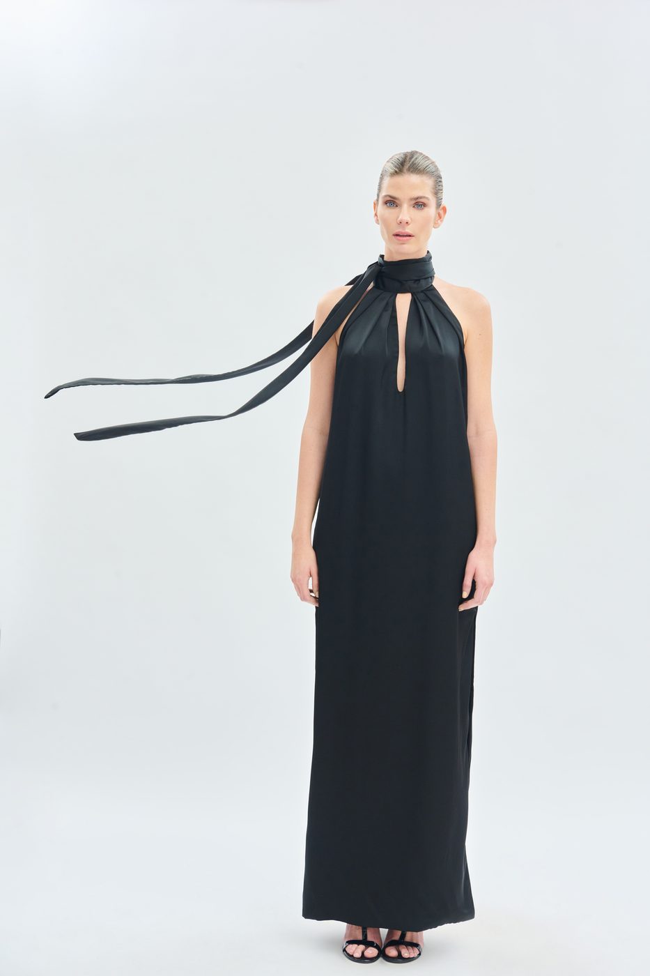 VESTIDO FIESTA HALTER — S · Negro