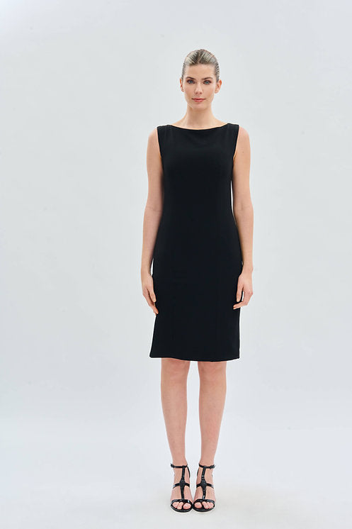 Vestido Entallado · 3
